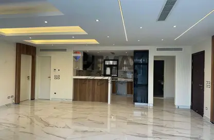 Apartment - 3 Bedrooms - 4 Bathrooms for sale in Eastown - 5th Settlement Compounds - The 5th Settlement - New Cairo City - Cairo