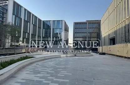 مساحات مكتبية - استوديو - 1 حمام للبيع في وان نانيتي - شارع التسعين الجنوبي - التجمع الخامس - مدينة القاهرة الجديدة - القاهرة