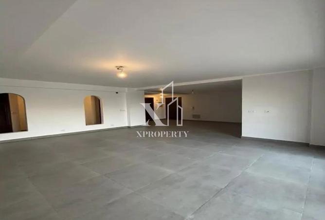 8311500 - Property Image 2