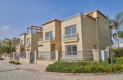 فيلا - 4 غرف نوم - 5 حمامات للبيع في نيو جيزة - طريق مصر اسكندرية الصحراوي - مدينة 6 أكتوبر - الجيزة