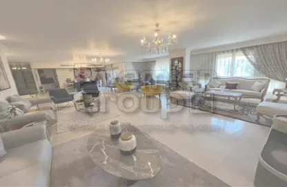 Apartment - 2 Bedrooms - 3 Bathrooms for rent in Sarayat Al Maadi - Hay El Maadi - Cairo