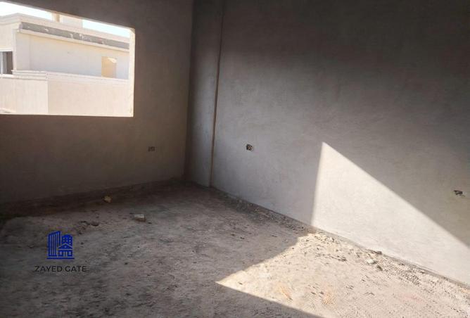 8218990 - Property Image 2