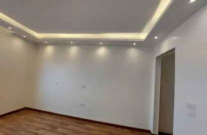 Apartment - 1 Bedroom - 2 Bathrooms for sale in Hyde Park - 5th Settlement Compounds - The 5th Settlement - New Cairo City - Cairo