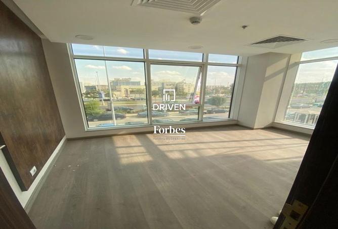 8225381 - Property Image 2