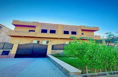 Apartment - 5 Bedrooms - 3 Bathrooms for sale in West Somid Road - West Somid - 6 October City - Giza