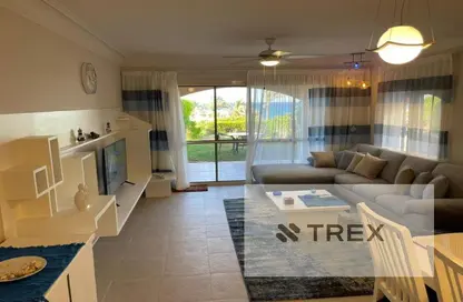 Chalet - 2 Bedrooms - 2 Bathrooms for sale in La Vista 1 - La Vista - Al Ain Al Sokhna - Suez
