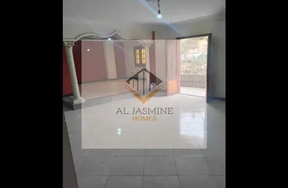 Apartment - 3 Bedrooms - 1 Bathroom for sale in Gate 5 - Ahmose - Hadayek El Ahram - Giza