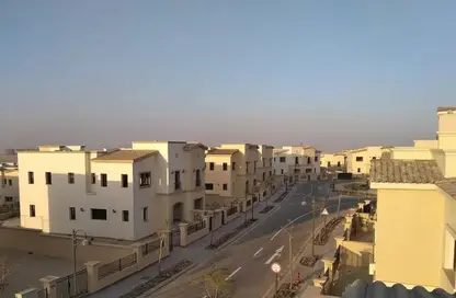 منزل مزدوج - 4 غرف نوم - 4 حمامات للبيع في فورتين جولف ريزيدنس - اب تاون كايرو - المقطم - القاهرة