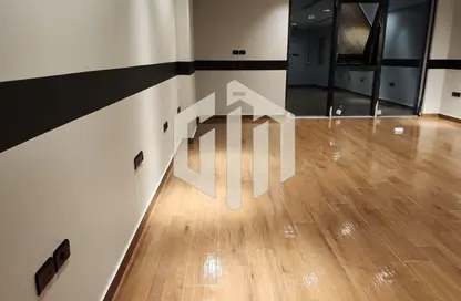 Office Space - Studio - 1 Bathroom for sale in Hyde Park - New Cairo City - Cairo