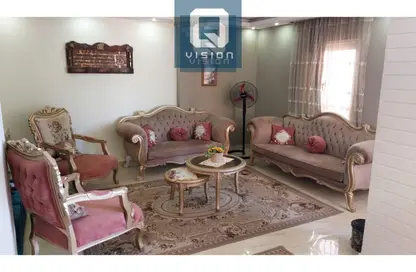 Apartment - 3 Bedrooms - 2 Bathrooms for sale in 50th Street - Zahraa El Maadi - Hay El Maadi - Cairo