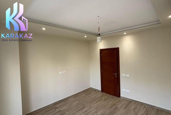 7911658 - Property Image 2