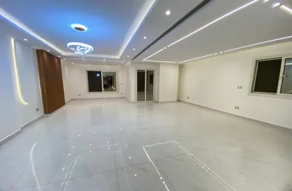 Apartment - 3 Bedrooms - 3 Bathrooms for sale in Nasr Ahmed Zaki St. - 1st Zone - Nasr City - Cairo