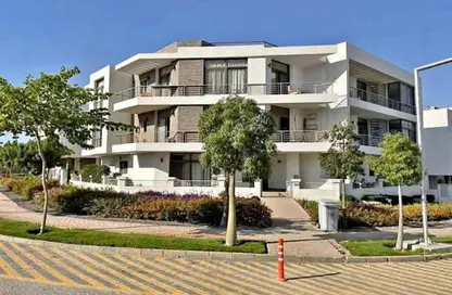 Apartment - 2 Bedrooms - 2 Bathrooms for sale in Taj City - 5th Settlement Compounds - The 5th Settlement - New Cairo City - Cairo