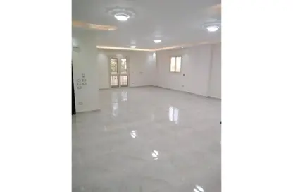 Apartment - 3 Bedrooms - 2 Bathrooms for rent in Al Bostan St. - 9th District - Sheikh Zayed City - Giza