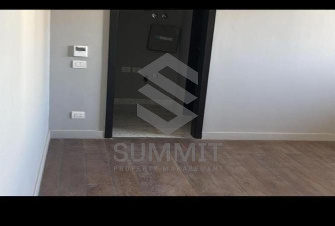 8257325 - صورة العقار 3