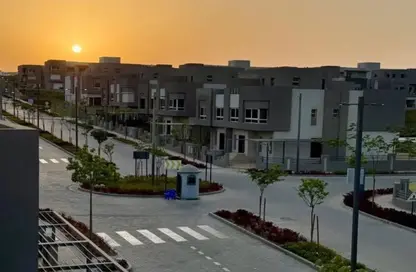 Twin House - 4 Bedrooms - 5 Bathrooms for sale in Etapa - Sheikh Zayed Compounds - Sheikh Zayed City - Giza