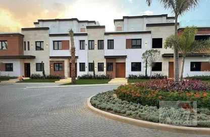Townhouse - 4 Bedrooms - 5 Bathrooms for sale in Azzar 2 - 5th Settlement Compounds - The 5th Settlement - New Cairo City - Cairo