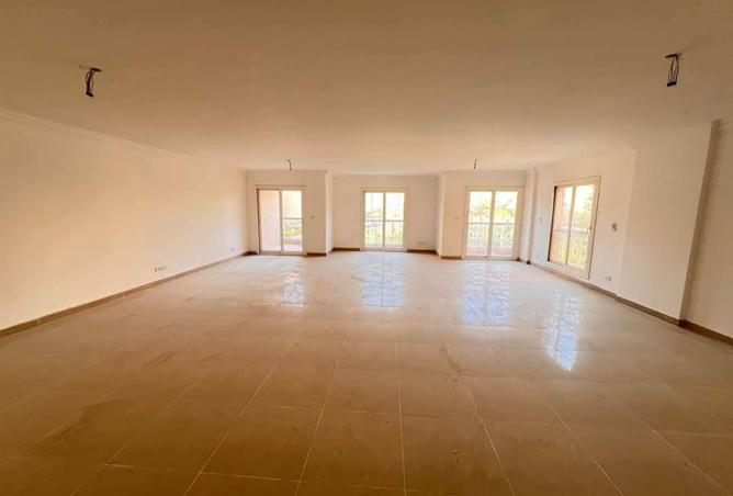 8249421 - Property Image 2