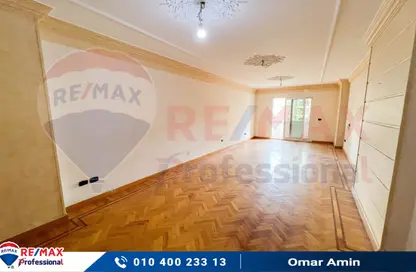 شقة - 3 غرف نوم - 2 حمامات للايجار في شارع محمد فوزي معاذ - سموحة - حي شرق - الاسكندرية