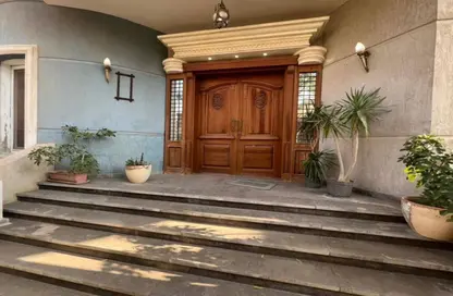 Villa - 6 Bedrooms - 7 Bathrooms for sale in Royal Meadows - Sheikh Zayed Compounds - Sheikh Zayed City - Giza