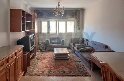 Apartment - 3 Bedrooms - 2 Bathrooms for rent in Green Towers - Smouha - Hay Sharq - Alexandria