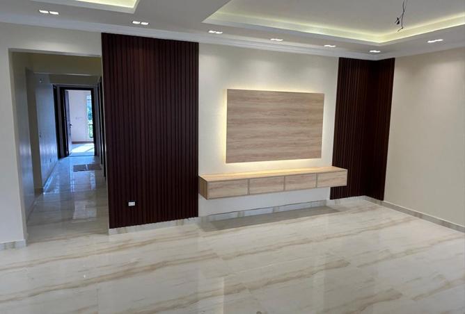 8370475 - Property Image 3