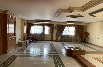 Apartment - 4 Bedrooms - 4 Bathrooms for rent in Mohandessin - Giza
