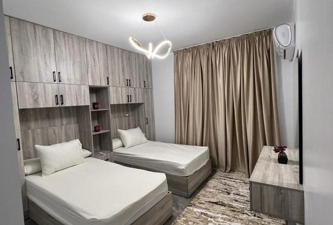 8083885 - Property Image 2