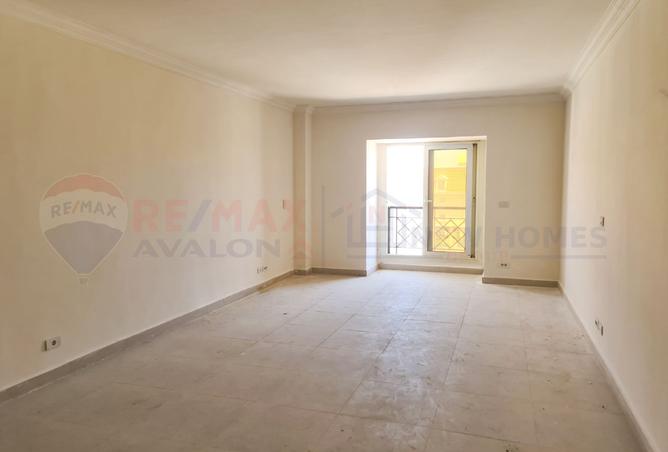 8012389 - Property Image 3