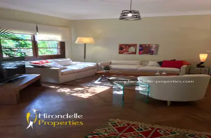 شقة - 2 غرف نوم - 2 حمامات للايجار في شارع محمد مظهر - الزمالك - القاهرة