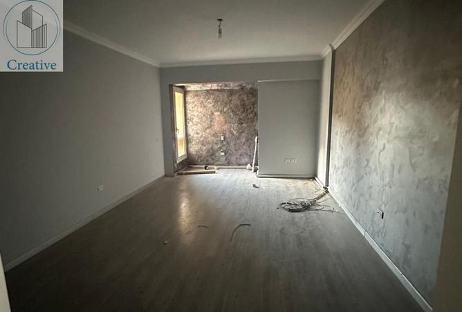 8382709 - Property Image 2