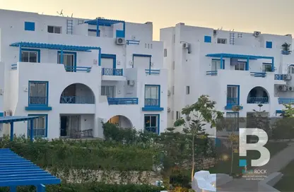 Chalet - 3 Bedrooms - 2 Bathrooms for sale in Mountain View - Ras Al Hekma - North Coast