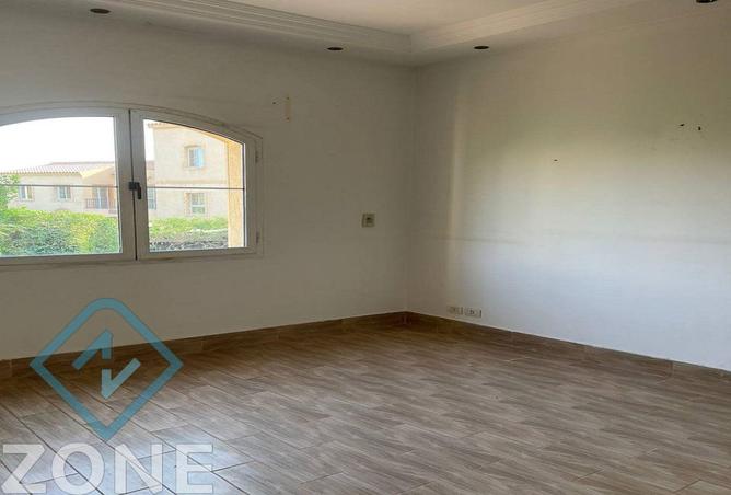 8087243 - Property Image 3