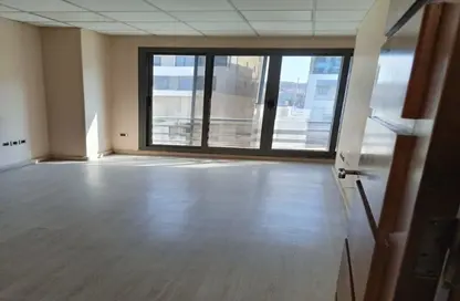 Office Space - Studio - 2 Bathrooms for sale in V90 - North Teseen St. - The 5th Settlement - New Cairo City - Cairo