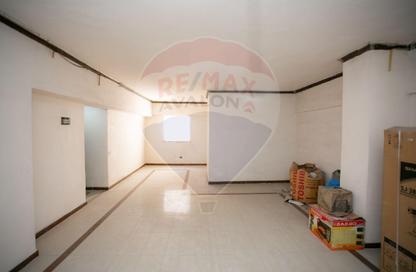 Apartment - 2 Bedrooms - 2 Bathrooms for sale in Roushdy - Hay Sharq - Alexandria