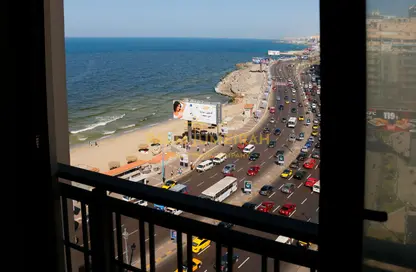 شقة - 3 غرف نوم - 3 حمامات للايجار في طريق الجيش - كامب شيزار - حي وسط - الاسكندرية