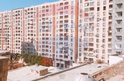 Duplex - 3 Bedrooms - 2 Bathrooms for sale in Moharam Bek St. - Moharam Bek - Hay Wasat - Alexandria