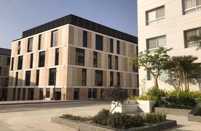 Clinic - Studio - 1 Bathroom for sale in Beverly Hills - Sheikh Zayed Compounds - Sheikh Zayed City - Giza