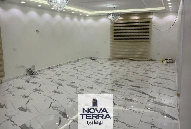 7785604 - Property Image 2