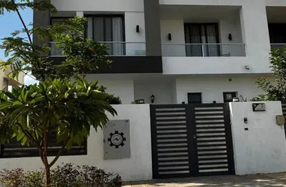 Villa - 4 Bedrooms - 4 Bathrooms for sale in O West - 6 October Compounds - 6 October City - Giza