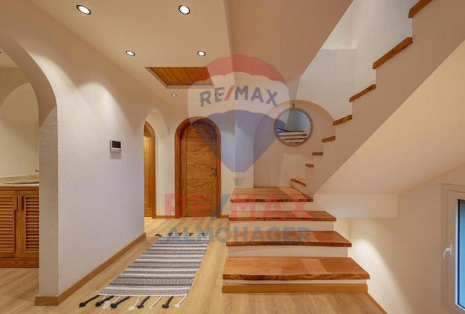 8201933 - Property Image 3