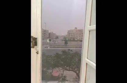 شقة - 3 غرف نوم - 2 حمامات للايجار في الحي الحادي عشر - الشيخ زايد - الجيزة