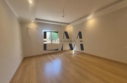 شقة - 3 غرف نوم - 3 حمامات للايجار في شارع الشويفات - الحي الاول - التجمع الخامس - مدينة القاهرة الجديدة - القاهرة