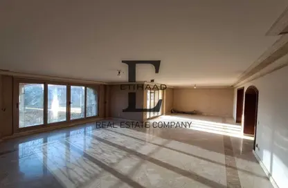Apartment - 3 Bedrooms - 2 Bathrooms for sale in Mohamed Farid St. - El Hegaz Square - El Nozha - Cairo