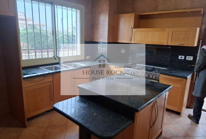 8301628 - Property Image 2