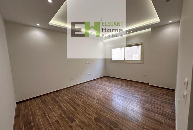 8436400 - Property Image 3