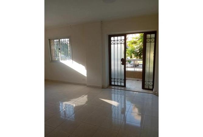 8121992 - Property Image 3