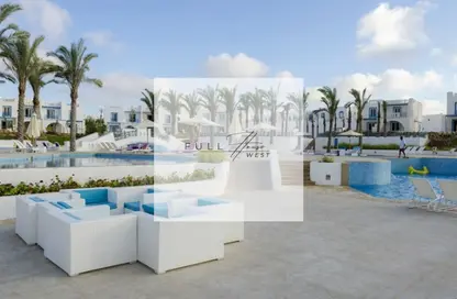 Chalet - 3 Bedrooms - 2 Bathrooms for sale in Mountain View - Ras Al Hekma - North Coast
