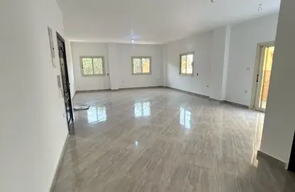 Apartment - 2 Bedrooms - 2 Bathrooms for rent in 7th District - Sheikh Zayed City - Giza