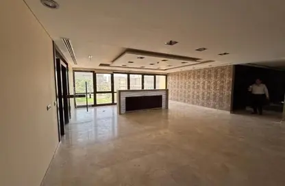 Office Space - Studio - 5 Bathrooms for rent in Pyramids Heights - Cairo Alexandria Desert Road - 6 October City - Giza